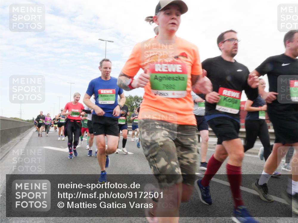 03.10.2025 - Köhlbrandbrückenlauf Matties Gatica Varas http://msf.ph/oto/9172501 03.10.2025 15:21:12 Position 3 9097, 7692 meine-sportfotos.de