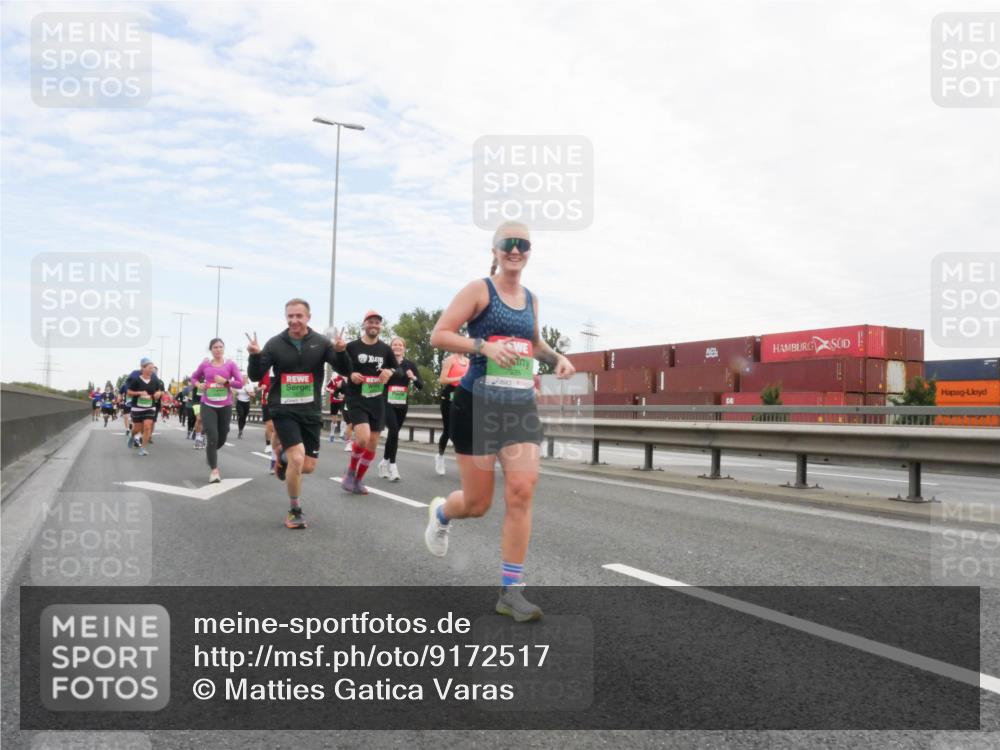 03.10.2025 - Köhlbrandbrückenlauf Matties Gatica Varas http://msf.ph/oto/9172517 03.10.2025 15:21:15 Position 3  meine-sportfotos.de