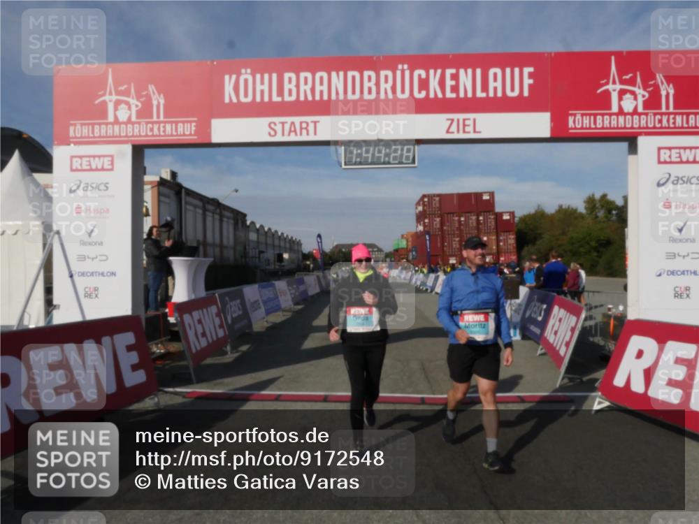 03.10.2025 - Köhlbrandbrückenlauf Matties Gatica Varas http://msf.ph/oto/9172548 03.10.2025 10:44:30 Ziel  meine-sportfotos.de