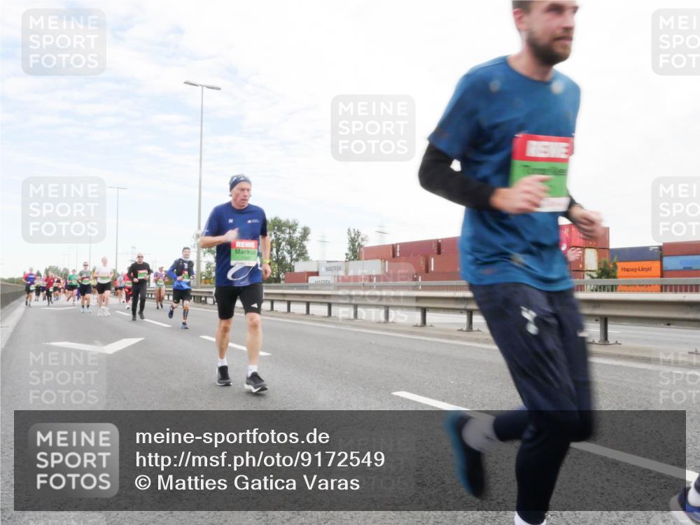 03.10.2025 - Köhlbrandbrückenlauf Matties Gatica Varas http://msf.ph/oto/9172549 03.10.2025 15:21:22 Position 3  meine-sportfotos.de
