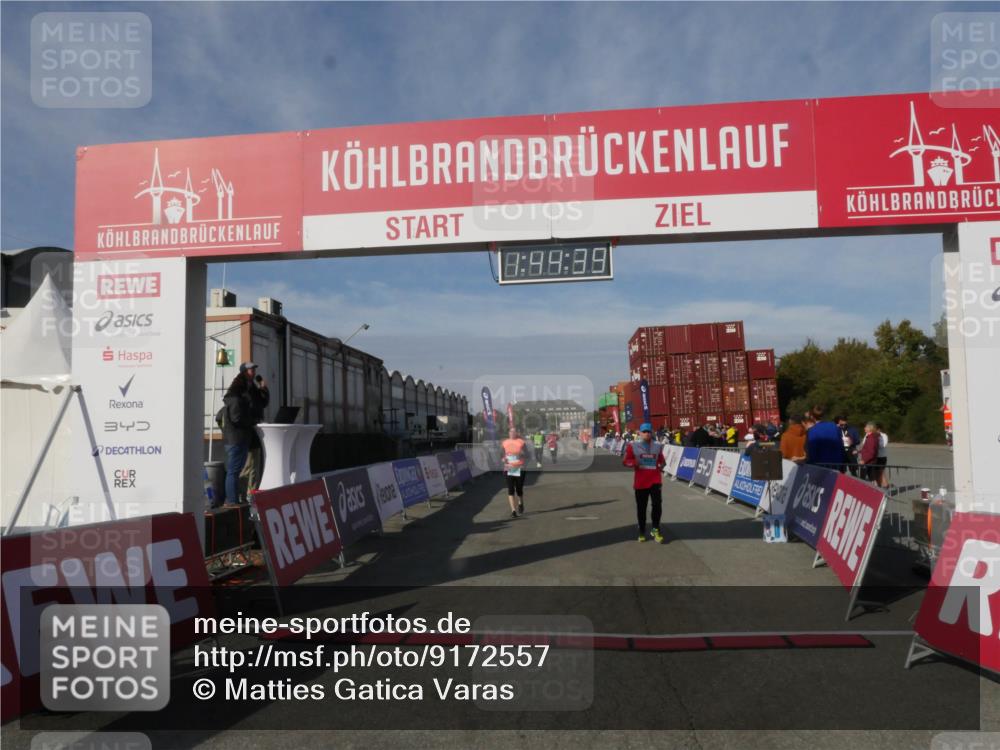 03.10.2025 - Köhlbrandbrückenlauf Matties Gatica Varas http://msf.ph/oto/9172557 03.10.2025 10:44:41 Ziel 2306, 2620 meine-sportfotos.de