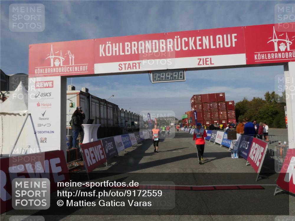 03.10.2025 - Köhlbrandbrückenlauf Matties Gatica Varas http://msf.ph/oto/9172559 03.10.2025 10:44:42 Ziel 2306, 2620 meine-sportfotos.de
