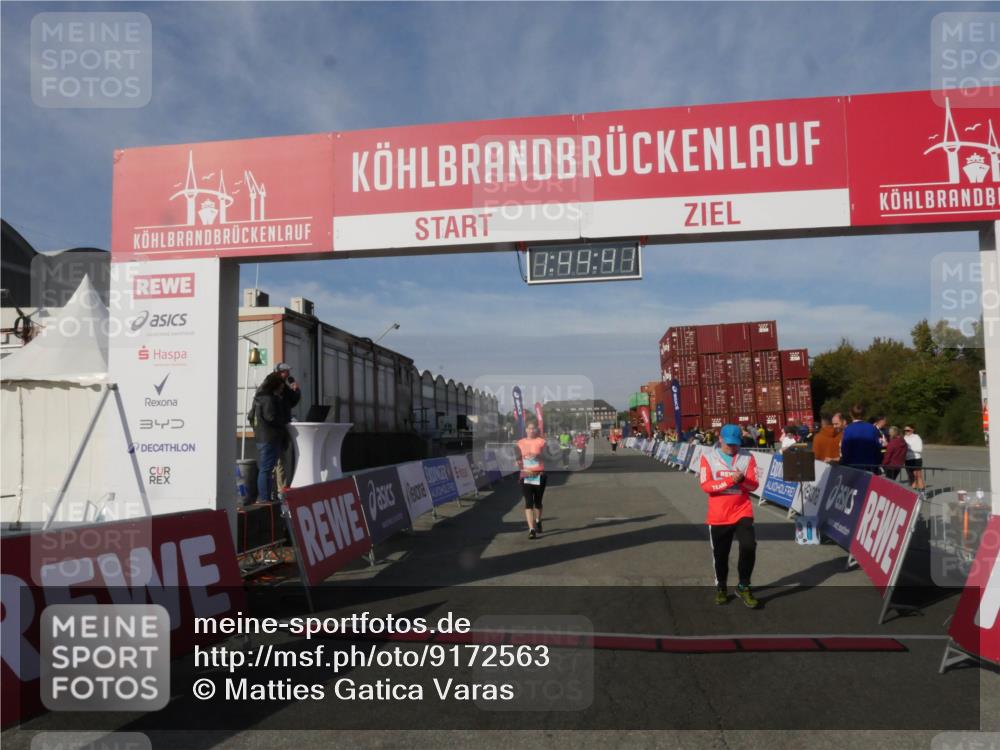 03.10.2025 - Köhlbrandbrückenlauf Matties Gatica Varas http://msf.ph/oto/9172563 03.10.2025 10:44:43 Ziel 2306, 2620 meine-sportfotos.de