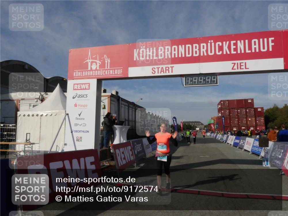 03.10.2025 - Köhlbrandbrückenlauf Matties Gatica Varas http://msf.ph/oto/9172574 03.10.2025 10:44:46 Ziel 2517, 2545 meine-sportfotos.de