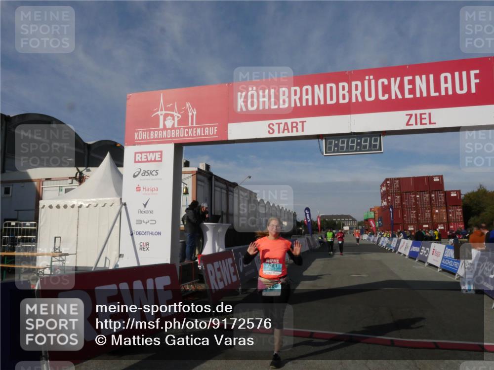 03.10.2025 - Köhlbrandbrückenlauf Matties Gatica Varas http://msf.ph/oto/9172576 03.10.2025 10:44:46 Ziel 2517, 2545 meine-sportfotos.de
