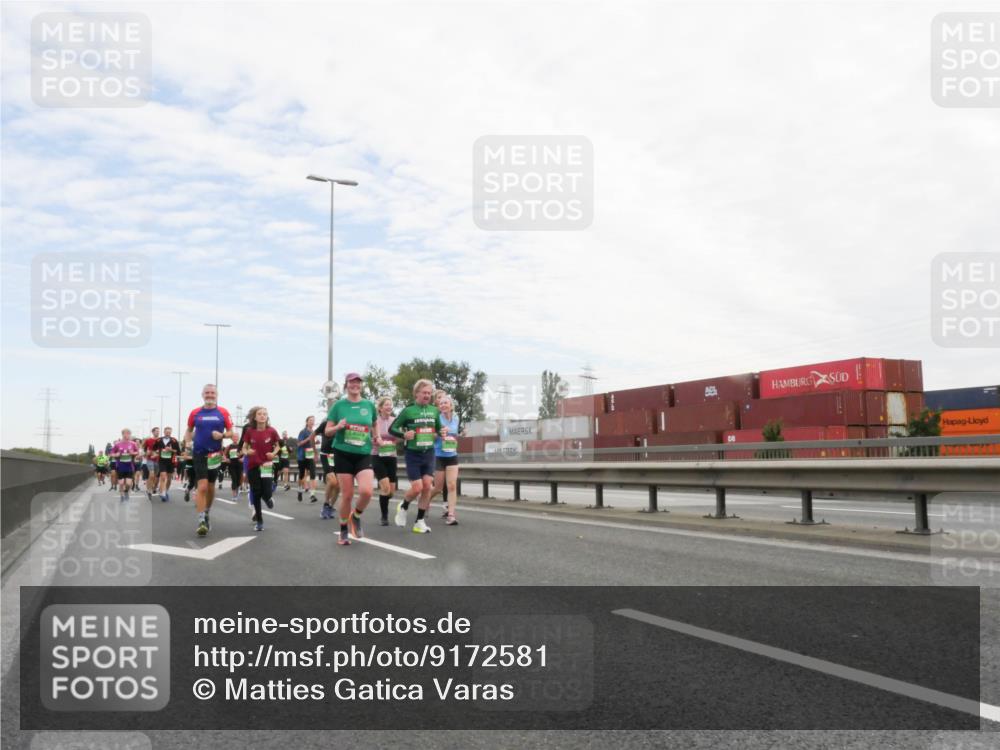 03.10.2025 - Köhlbrandbrückenlauf Matties Gatica Varas http://msf.ph/oto/9172581 03.10.2025 15:21:30 Position 3  meine-sportfotos.de