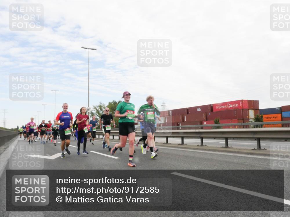 03.10.2025 - Köhlbrandbrückenlauf Matties Gatica Varas http://msf.ph/oto/9172585 03.10.2025 15:21:31 Position 3  meine-sportfotos.de