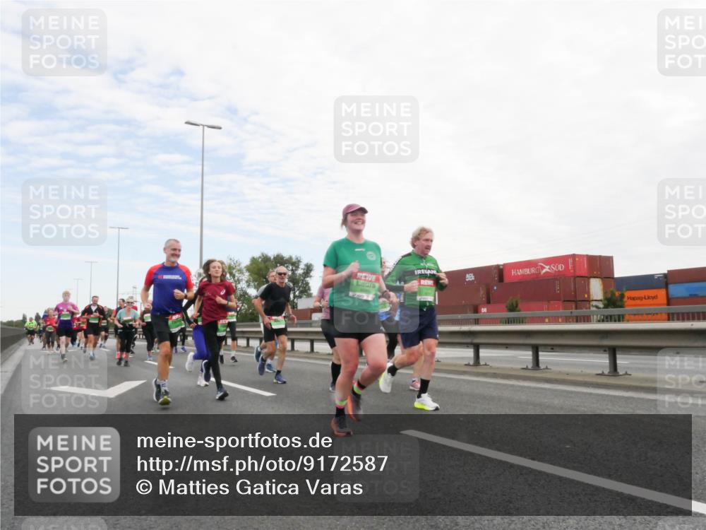 03.10.2025 - Köhlbrandbrückenlauf Matties Gatica Varas http://msf.ph/oto/9172587 03.10.2025 15:21:32 Position 3  meine-sportfotos.de