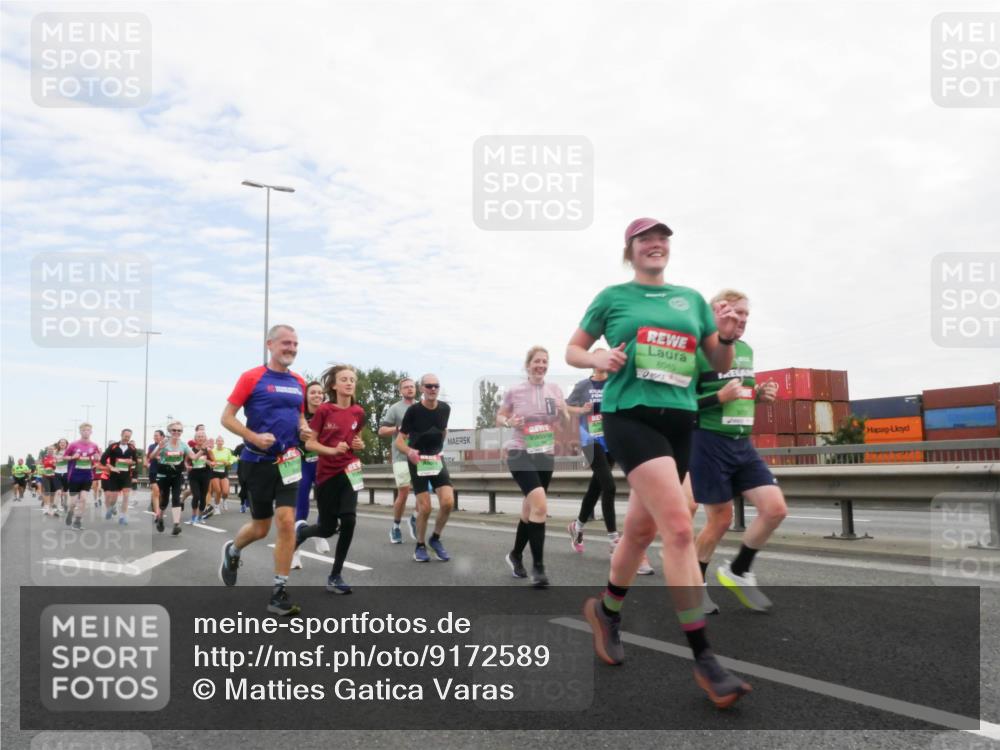 03.10.2025 - Köhlbrandbrückenlauf Matties Gatica Varas http://msf.ph/oto/9172589 03.10.2025 15:21:32 Position 3 8040 meine-sportfotos.de