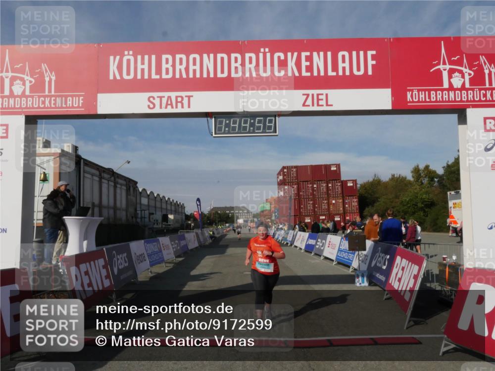 03.10.2025 - Köhlbrandbrückenlauf Matties Gatica Varas http://msf.ph/oto/9172599 03.10.2025 10:45:01 Ziel 1389 meine-sportfotos.de