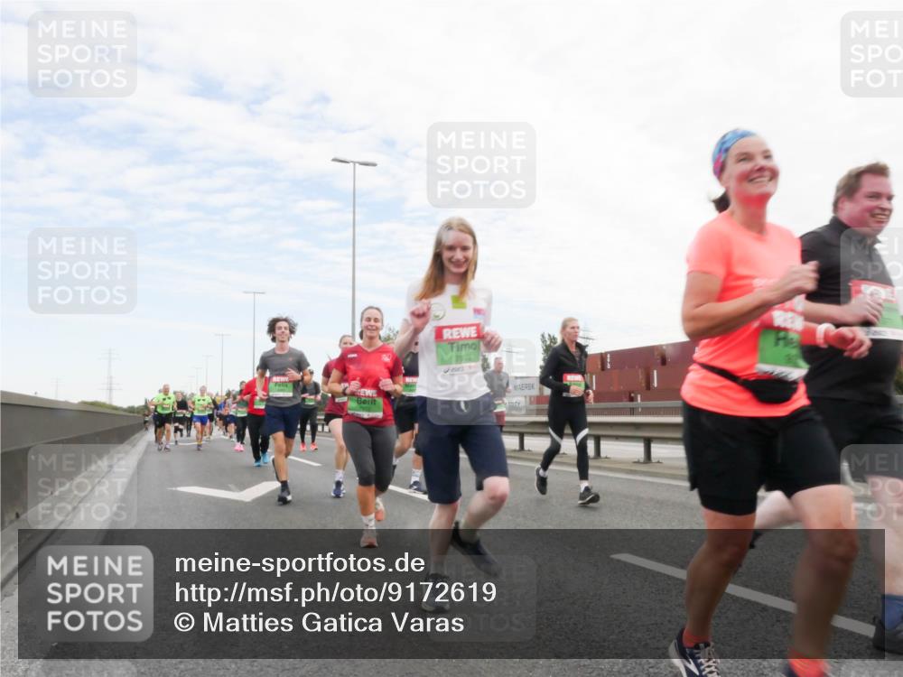 03.10.2025 - Köhlbrandbrückenlauf Matties Gatica Varas http://msf.ph/oto/9172619 03.10.2025 15:21:39 Position 3 7978 meine-sportfotos.de