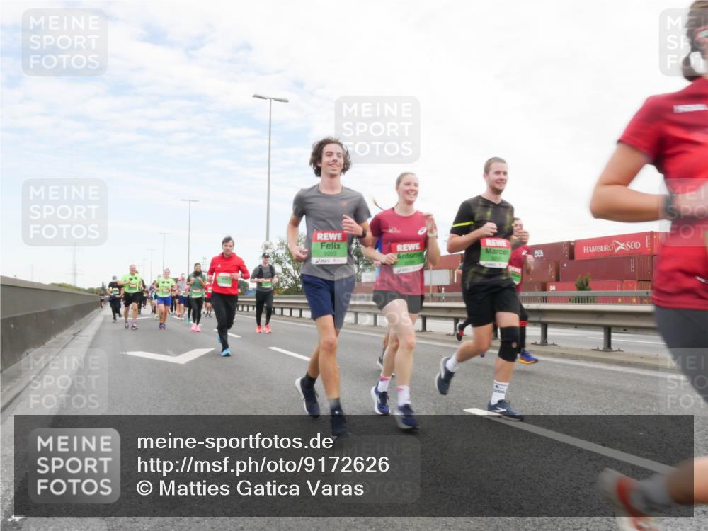 03.10.2025 - Köhlbrandbrückenlauf Matties Gatica Varas http://msf.ph/oto/9172626 03.10.2025 15:21:40 Position 3 9203 meine-sportfotos.de