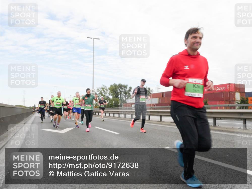 03.10.2025 - Köhlbrandbrückenlauf Matties Gatica Varas http://msf.ph/oto/9172638 03.10.2025 15:21:43 Position 3 61, 7671 meine-sportfotos.de