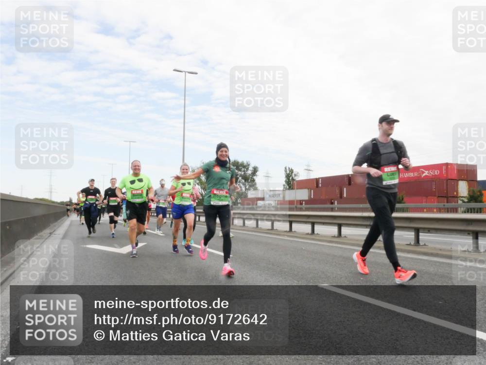 03.10.2025 - Köhlbrandbrückenlauf Matties Gatica Varas http://msf.ph/oto/9172642 03.10.2025 15:21:44 Position 3  meine-sportfotos.de