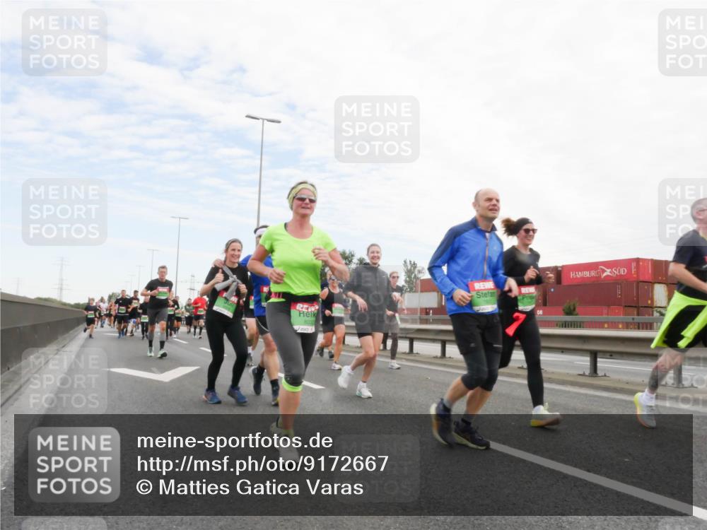 03.10.2025 - Köhlbrandbrückenlauf Matties Gatica Varas http://msf.ph/oto/9172667 03.10.2025 15:21:50 Position 3  meine-sportfotos.de