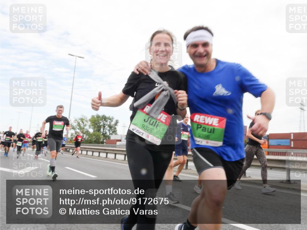 03.10.2025 - Köhlbrandbrückenlauf Matties Gatica Varas http://msf.ph/oto/9172675 03.10.2025 15:21:52 Position 3 9325, 8326 meine-sportfotos.de
