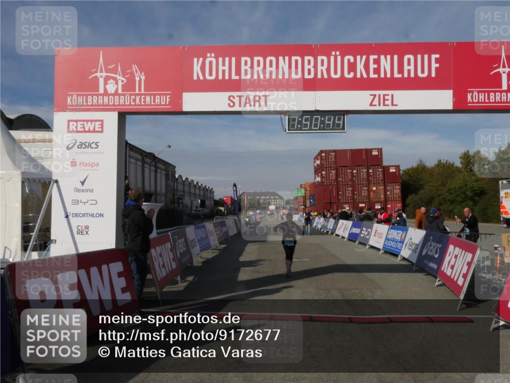 03.10.2025 - Köhlbrandbrückenlauf Matties Gatica Varas http://msf.ph/oto/9172677 03.10.2025 10:50:46 Ziel 2236, 3173 meine-sportfotos.de
