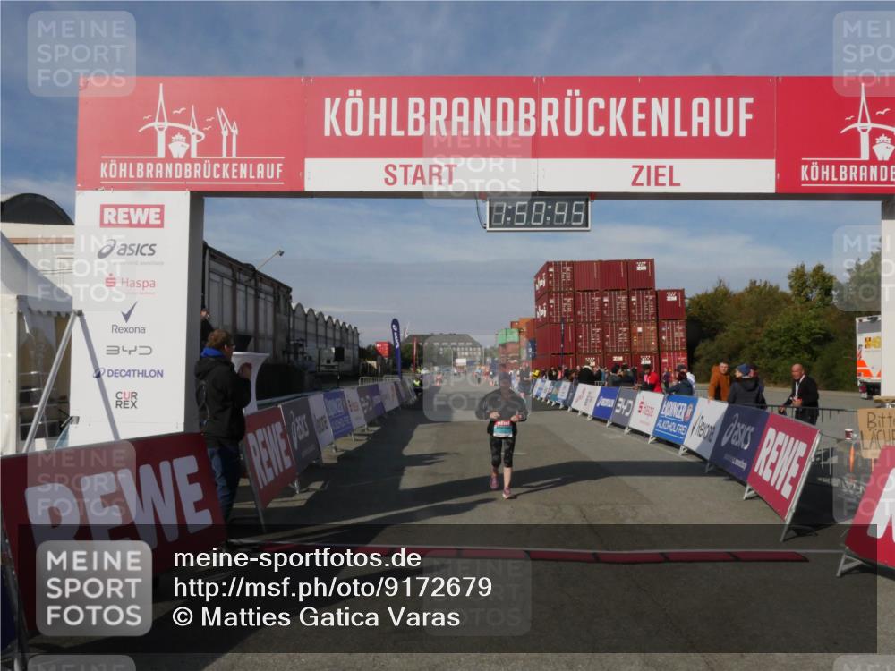 03.10.2025 - Köhlbrandbrückenlauf Matties Gatica Varas http://msf.ph/oto/9172679 03.10.2025 10:50:47 Ziel 2236, 3173 meine-sportfotos.de