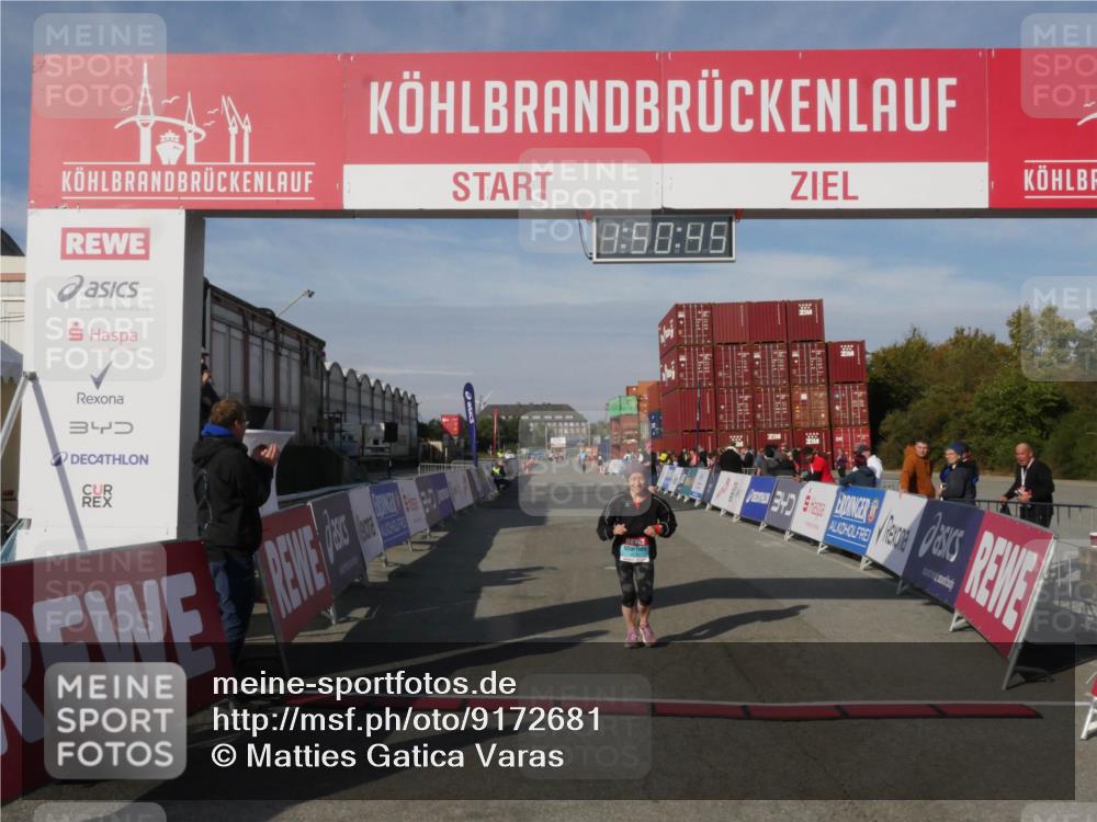 03.10.2025 - Köhlbrandbrückenlauf Matties Gatica Varas http://msf.ph/oto/9172681 03.10.2025 10:50:47 Ziel 2236, 3173 meine-sportfotos.de