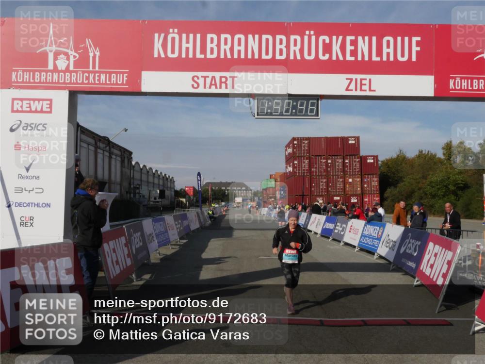 03.10.2025 - Köhlbrandbrückenlauf Matties Gatica Varas http://msf.ph/oto/9172683 03.10.2025 10:50:48 Ziel 2236, 3173 meine-sportfotos.de