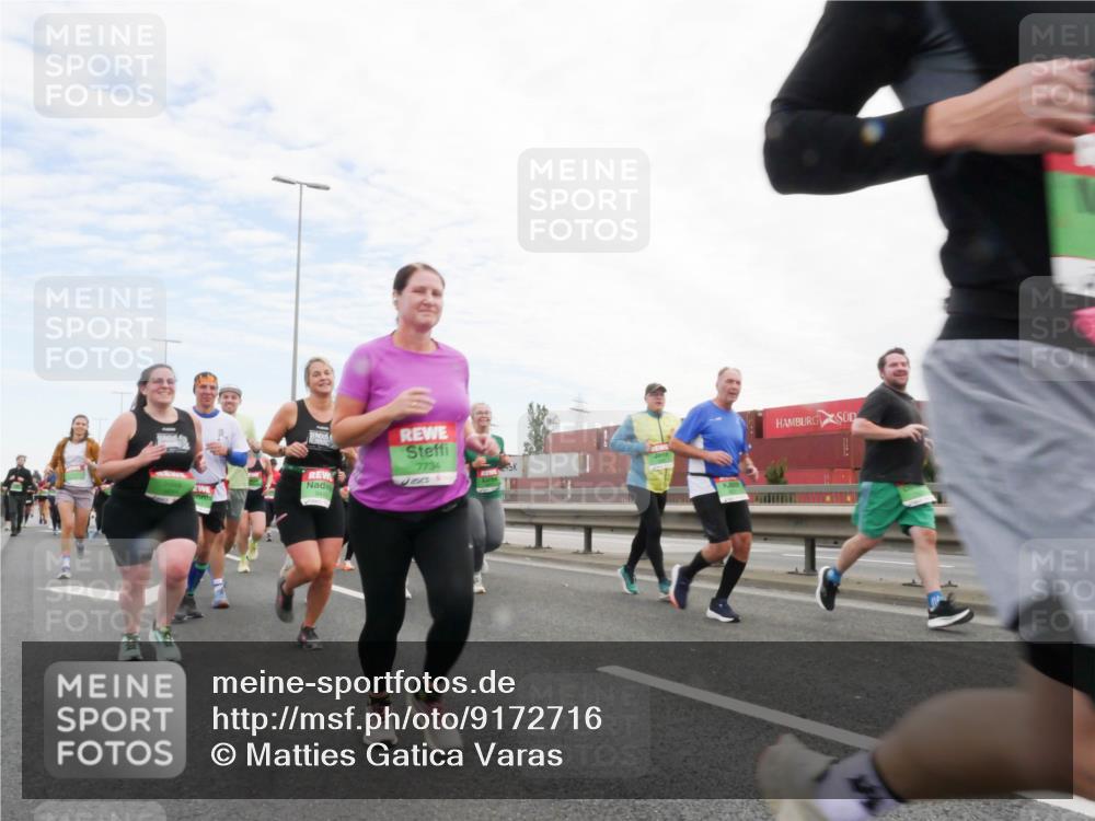 03.10.2025 - Köhlbrandbrückenlauf Matties Gatica Varas http://msf.ph/oto/9172716 03.10.2025 15:22:02 Position 3 7734, 7 meine-sportfotos.de