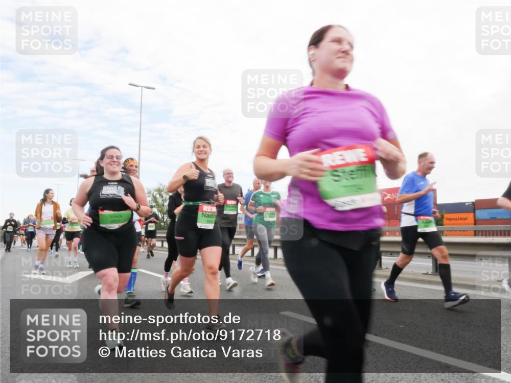 03.10.2025 - Köhlbrandbrückenlauf Matties Gatica Varas http://msf.ph/oto/9172718 03.10.2025 15:22:03 Position 3  meine-sportfotos.de