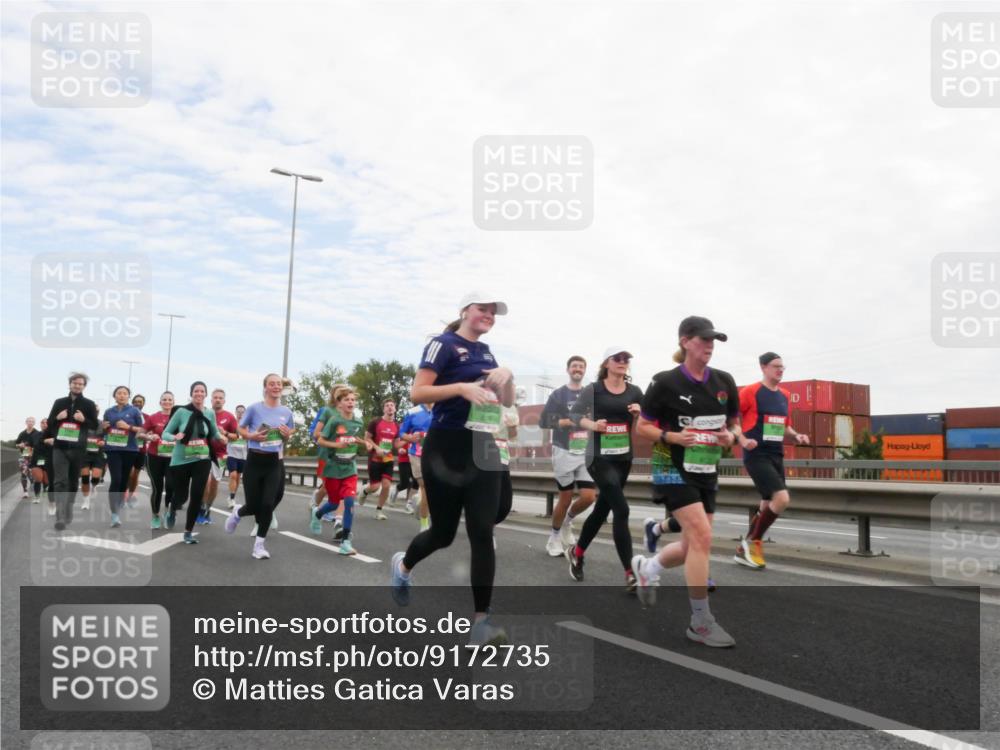 03.10.2025 - Köhlbrandbrückenlauf Matties Gatica Varas http://msf.ph/oto/9172735 03.10.2025 15:22:07 Position 3  meine-sportfotos.de