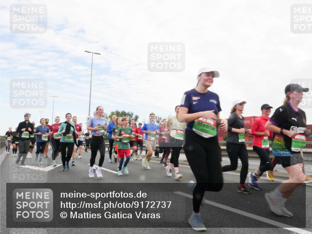 03.10.2025 - Köhlbrandbrückenlauf Matties Gatica Varas http://msf.ph/oto/9172737 03.10.2025 15:22:08 Position 3 8076 meine-sportfotos.de