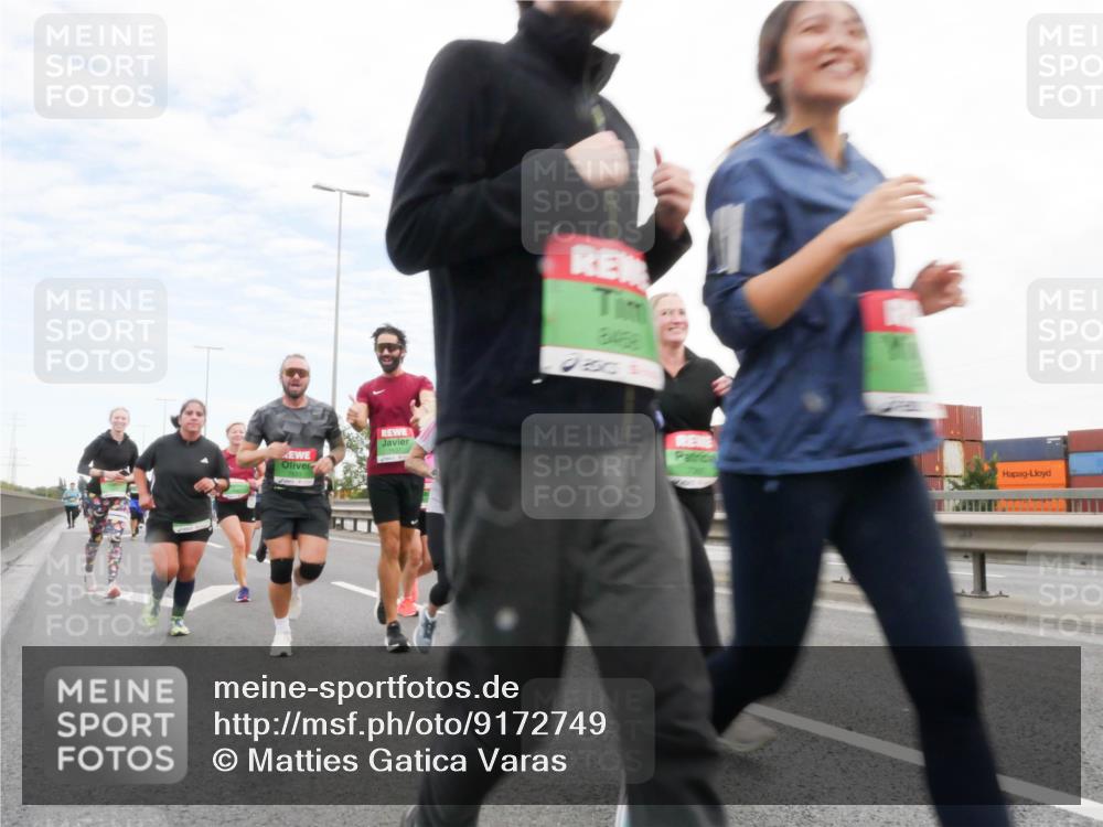03.10.2025 - Köhlbrandbrückenlauf Matties Gatica Varas http://msf.ph/oto/9172749 03.10.2025 15:22:11 Position 3  meine-sportfotos.de
