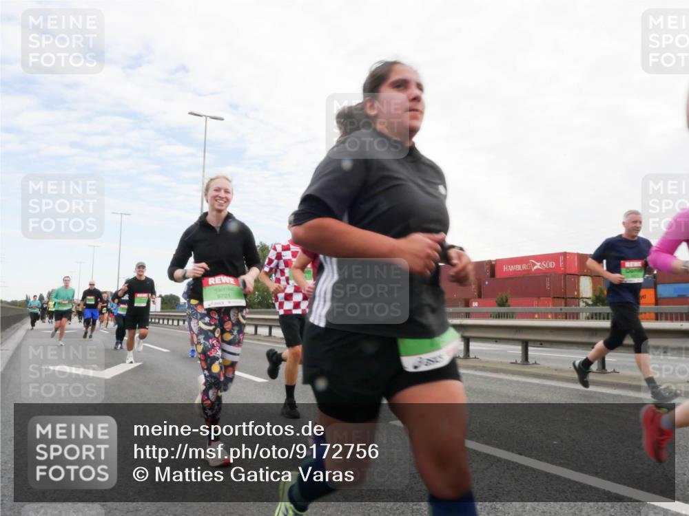 03.10.2025 - Köhlbrandbrückenlauf Matties Gatica Varas http://msf.ph/oto/9172756 03.10.2025 15:22:13 Position 3 9721 meine-sportfotos.de