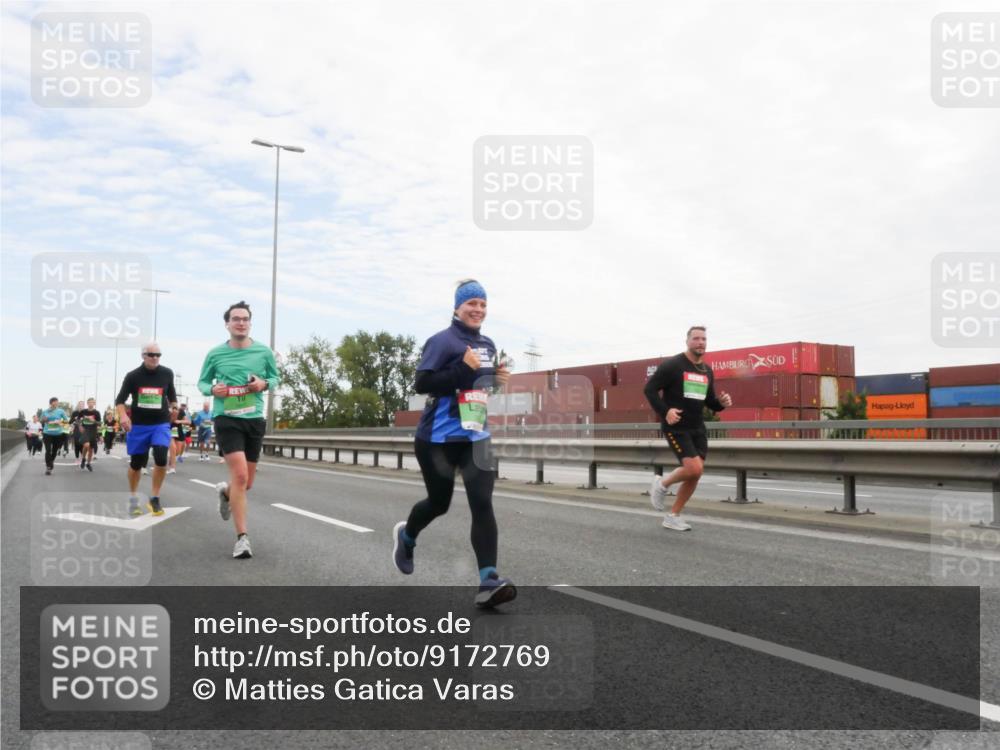 03.10.2025 - Köhlbrandbrückenlauf Matties Gatica Varas http://msf.ph/oto/9172769 03.10.2025 15:22:16 Position 3  meine-sportfotos.de
