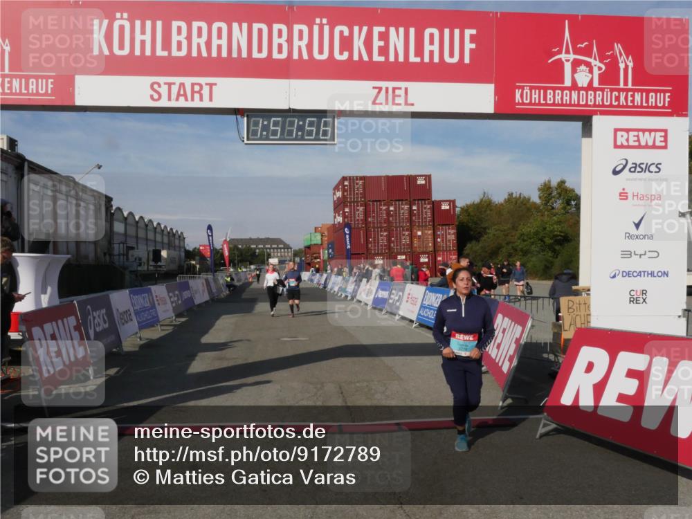 03.10.2025 - Köhlbrandbrückenlauf Matties Gatica Varas http://msf.ph/oto/9172789 03.10.2025 10:51:58 Ziel 2367, 3474, 3477, 3776 meine-sportfotos.de