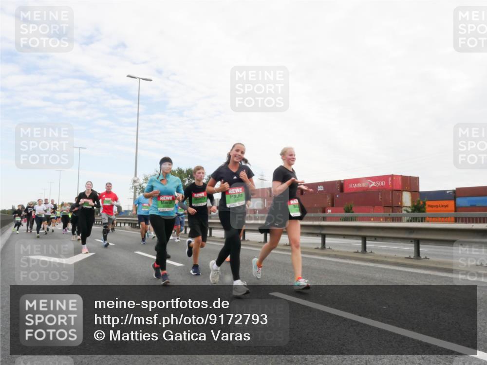 03.10.2025 - Köhlbrandbrückenlauf Matties Gatica Varas http://msf.ph/oto/9172793 03.10.2025 15:22:22 Position 3  meine-sportfotos.de