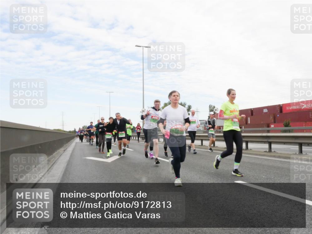 03.10.2025 - Köhlbrandbrückenlauf Matties Gatica Varas http://msf.ph/oto/9172813 03.10.2025 15:22:27 Position 3  meine-sportfotos.de
