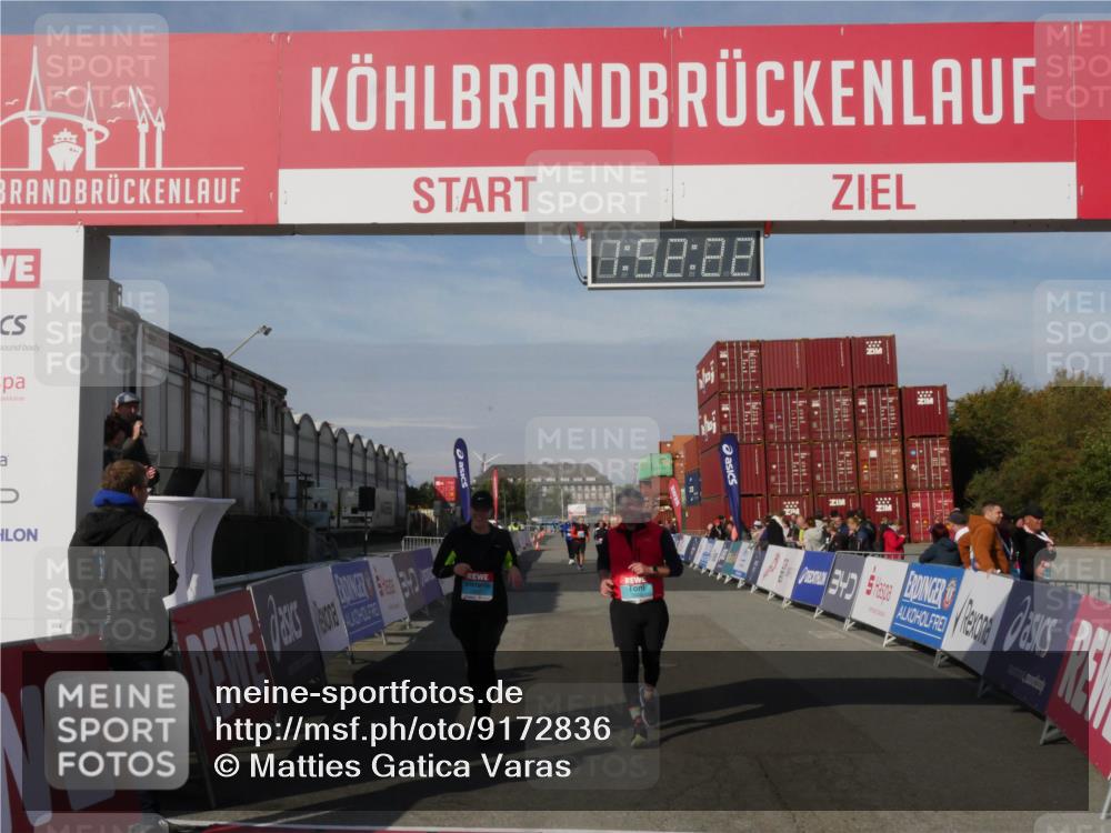 03.10.2025 - Köhlbrandbrückenlauf Matties Gatica Varas http://msf.ph/oto/9172836 03.10.2025 10:52:23 Ziel 2607, 2643 meine-sportfotos.de