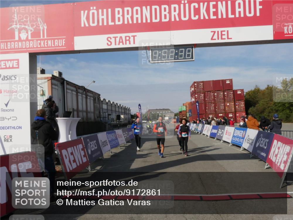 03.10.2025 - Köhlbrandbrückenlauf Matties Gatica Varas http://msf.ph/oto/9172861 03.10.2025 10:52:40 Ziel 2132, 2357, 2490, 2623 meine-sportfotos.de