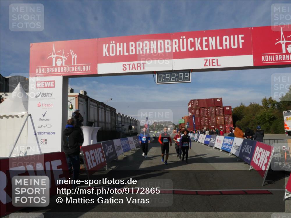 03.10.2025 - Köhlbrandbrückenlauf Matties Gatica Varas http://msf.ph/oto/9172865 03.10.2025 10:52:41 Ziel 2132, 2357, 2490, 2623 meine-sportfotos.de