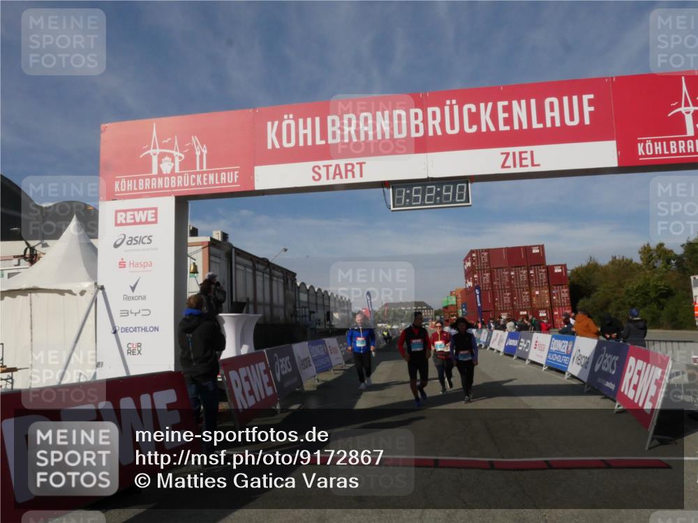 03.10.2025 - Köhlbrandbrückenlauf Matties Gatica Varas http://msf.ph/oto/9172867 03.10.2025 10:52:42 Ziel 2132, 2357, 2490, 2623 meine-sportfotos.de