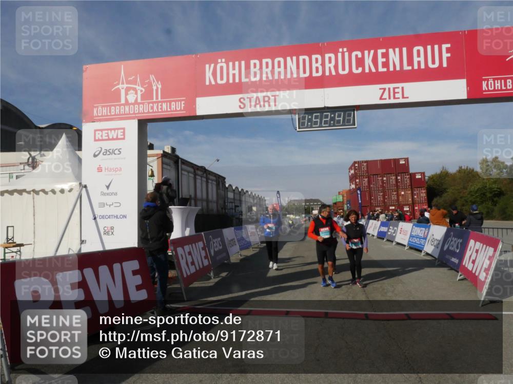 03.10.2025 - Köhlbrandbrückenlauf Matties Gatica Varas http://msf.ph/oto/9172871 03.10.2025 10:52:43 Ziel 2132, 2357, 2490, 2623 meine-sportfotos.de