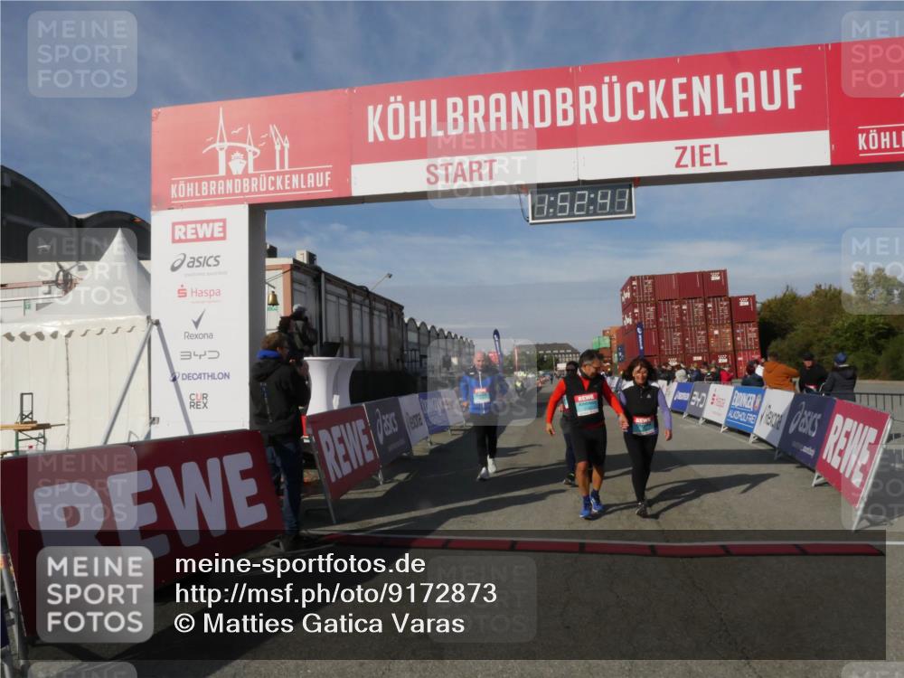 03.10.2025 - Köhlbrandbrückenlauf Matties Gatica Varas http://msf.ph/oto/9172873 03.10.2025 10:52:43 Ziel 2132, 2357, 2490, 2623 meine-sportfotos.de