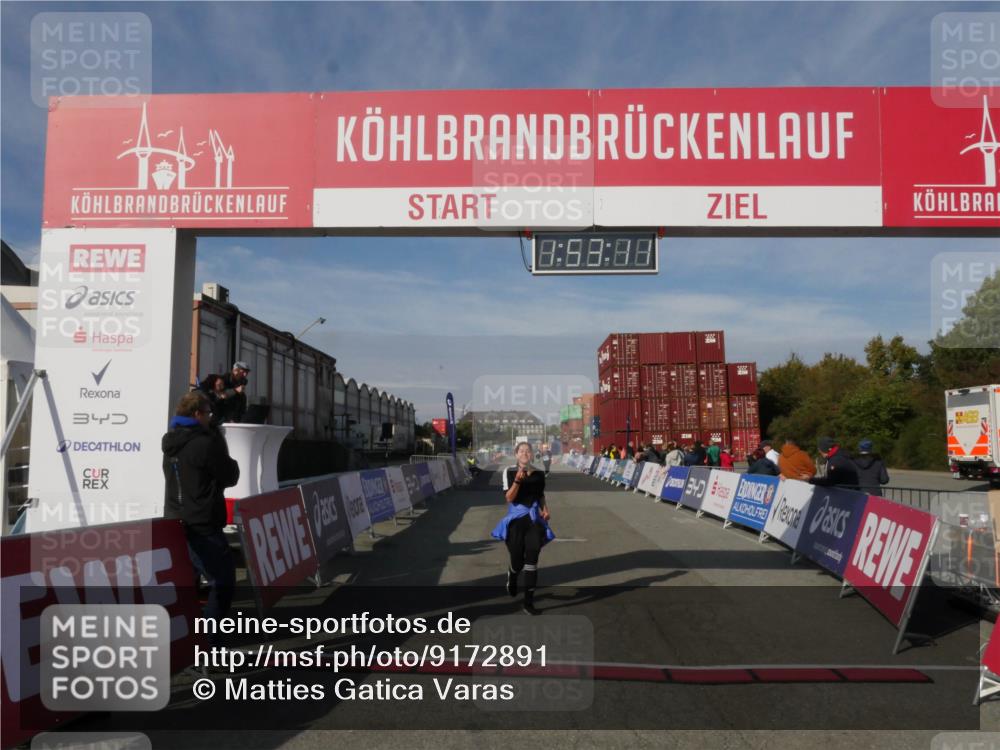 03.10.2025 - Köhlbrandbrückenlauf Matties Gatica Varas http://msf.ph/oto/9172891 03.10.2025 10:53:13 Ziel  meine-sportfotos.de