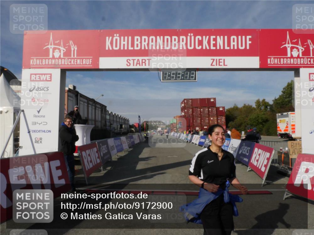 03.10.2025 - Köhlbrandbrückenlauf Matties Gatica Varas http://msf.ph/oto/9172900 03.10.2025 10:53:15 Ziel  meine-sportfotos.de