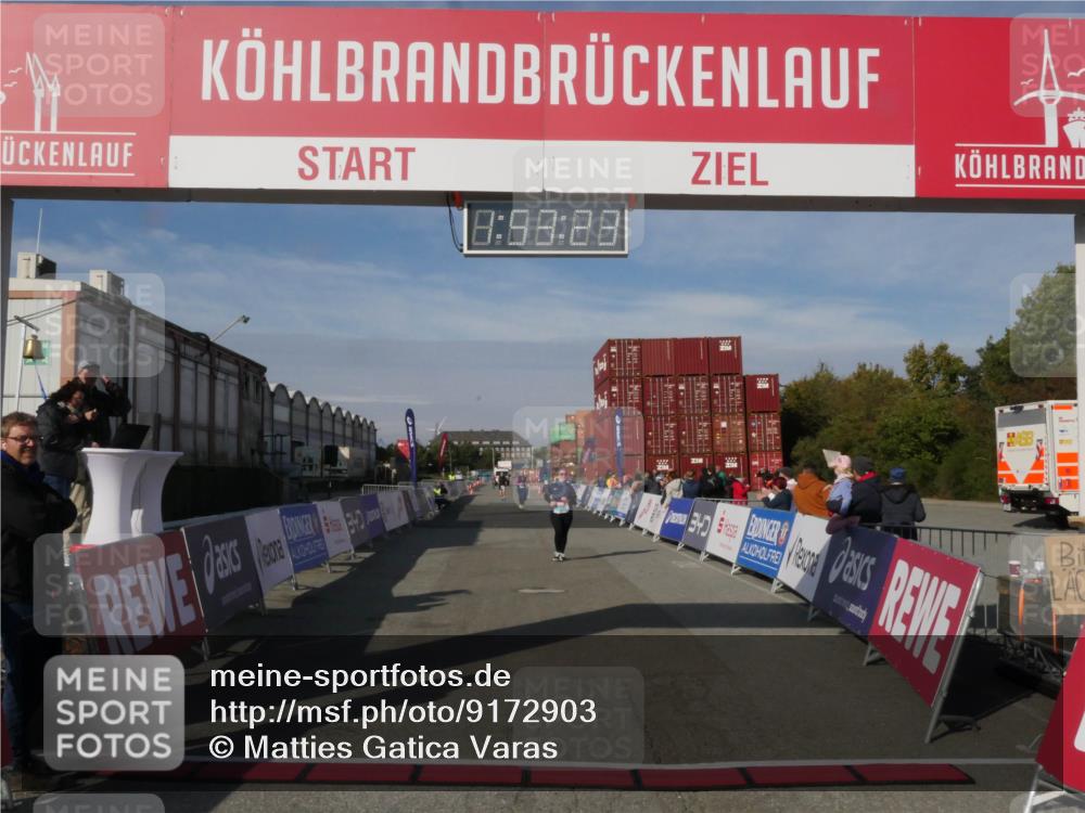 03.10.2025 - Köhlbrandbrückenlauf Matties Gatica Varas http://msf.ph/oto/9172903 03.10.2025 10:53:24 Ziel 2546 meine-sportfotos.de