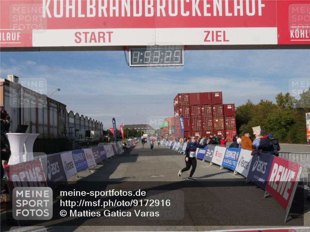 03.10.2025 - Köhlbrandbrückenlauf Matties Gatica Varas http://msf.ph/oto/9172916 03.10.2025 10:53:27 Ziel 2546 meine-sportfotos.de