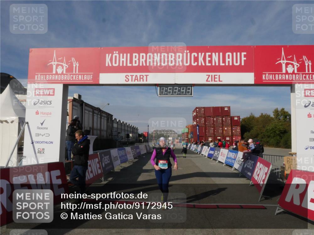 03.10.2025 - Köhlbrandbrückenlauf Matties Gatica Varas http://msf.ph/oto/9172945 03.10.2025 10:53:45 Ziel 2611, 3774 meine-sportfotos.de