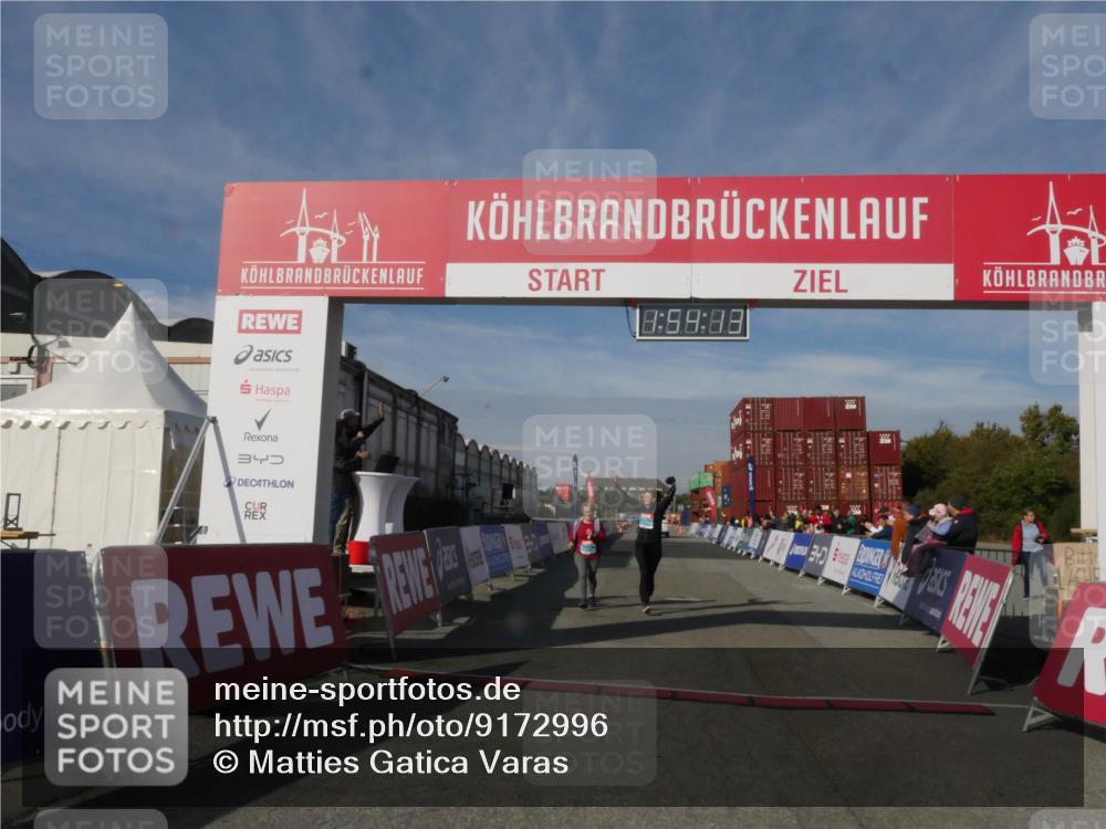 03.10.2025 - Köhlbrandbrückenlauf Matties Gatica Varas http://msf.ph/oto/9172996 03.10.2025 10:54:15 Ziel 2653, 2691 meine-sportfotos.de