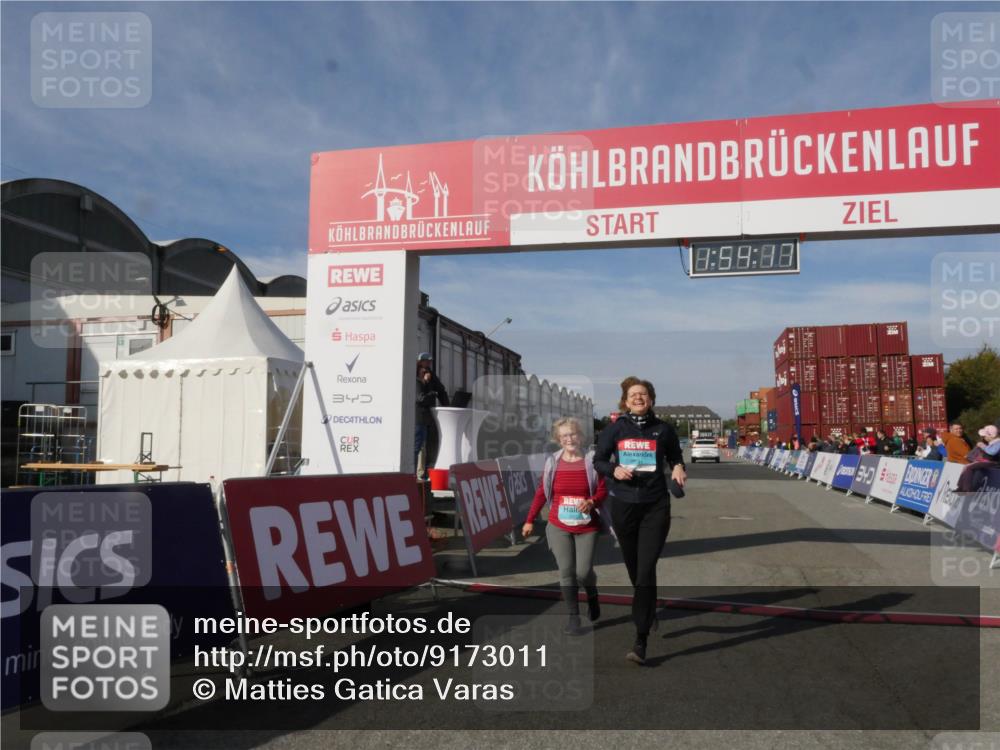03.10.2025 - Köhlbrandbrückenlauf Matties Gatica Varas http://msf.ph/oto/9173011 03.10.2025 10:54:19 Ziel  meine-sportfotos.de