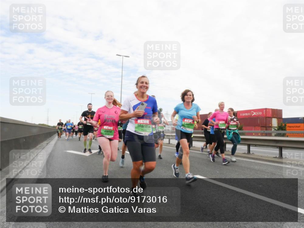 03.10.2025 - Köhlbrandbrückenlauf Matties Gatica Varas http://msf.ph/oto/9173016 03.10.2025 15:23:16 Position 3 7580, 9180 meine-sportfotos.de