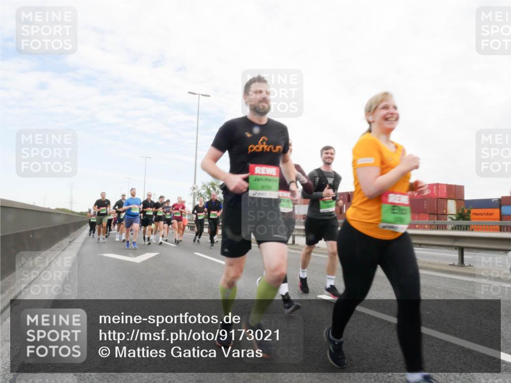 03.10.2025 - Köhlbrandbrückenlauf Matties Gatica Varas http://msf.ph/oto/9173021 03.10.2025 15:23:19 Position 3 878 meine-sportfotos.de