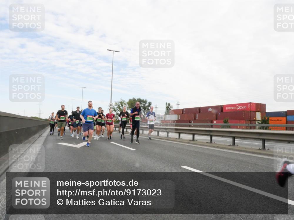 03.10.2025 - Köhlbrandbrückenlauf Matties Gatica Varas http://msf.ph/oto/9173023 03.10.2025 15:23:20 Position 3  meine-sportfotos.de